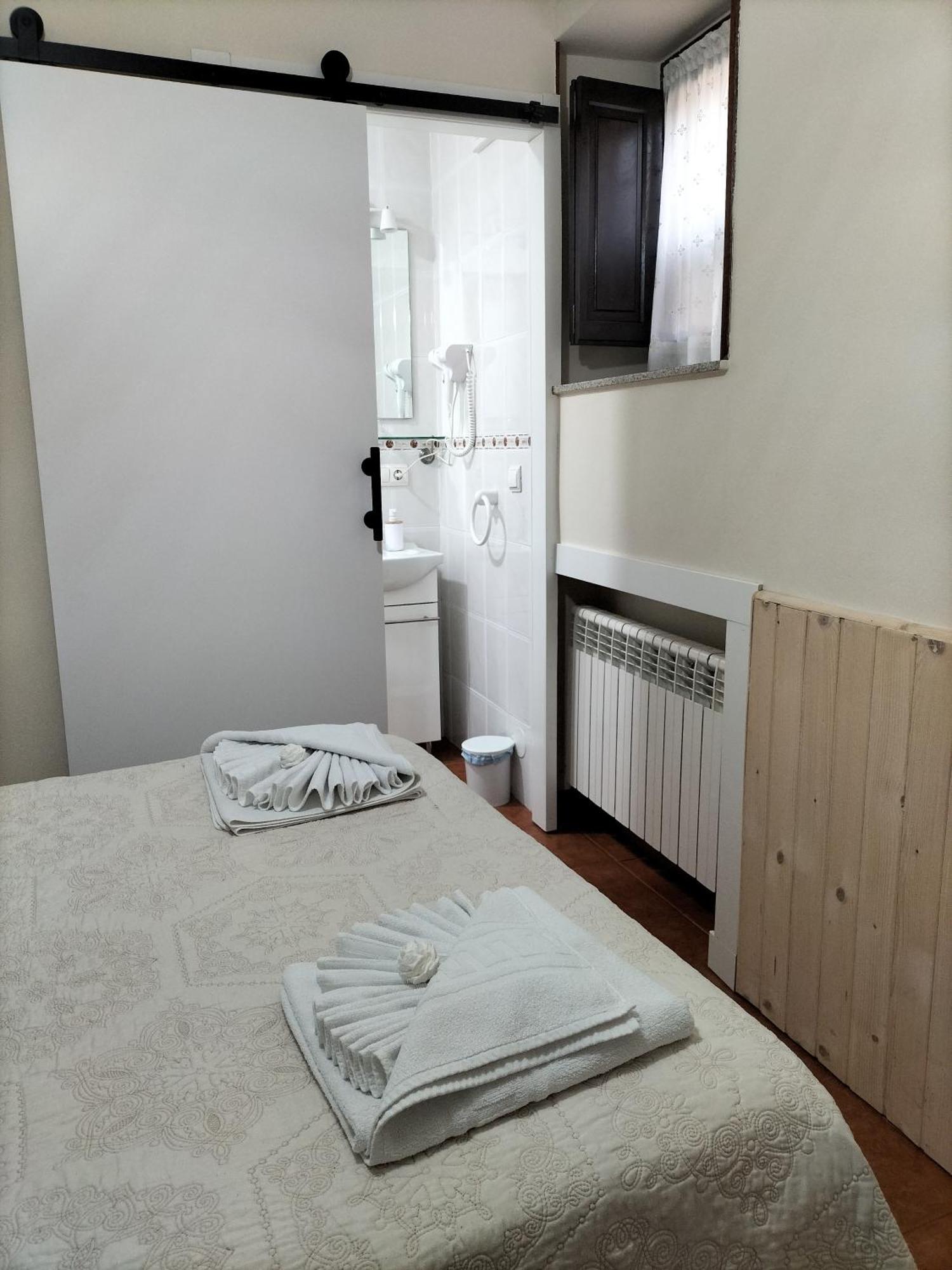 V.V Casa Mones Apartment Cangas de Onis Ngoại thất bức ảnh
